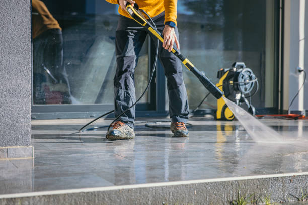 Best Pool Deck Cleaning  in Southfield, MI